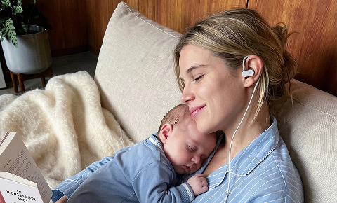 Support motherhood with Nuropod